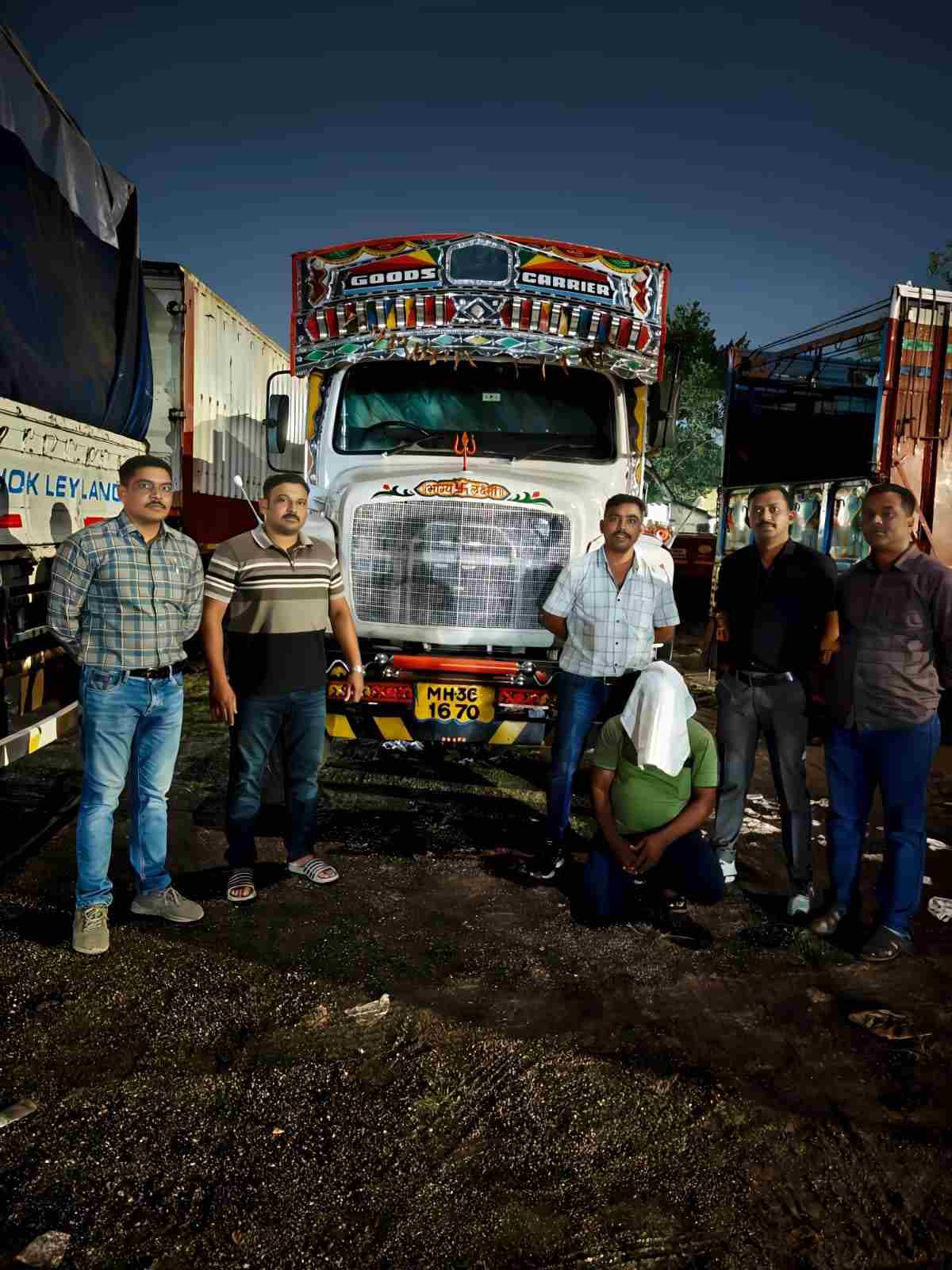 उपविभागीय पोलीस अधिकारी हिंगणघाट कार्यालयातील कर्मचारी यांची रेती माफिया विरुद्ध केलेली कारवाई